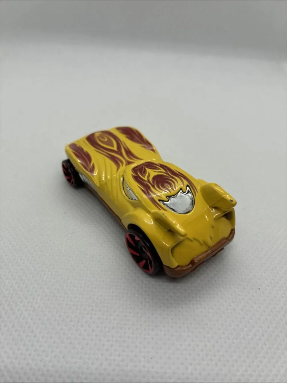Hot Wheels Howlin Heat Yellow Red Flames Diecast Car 2010 Mattel Loose